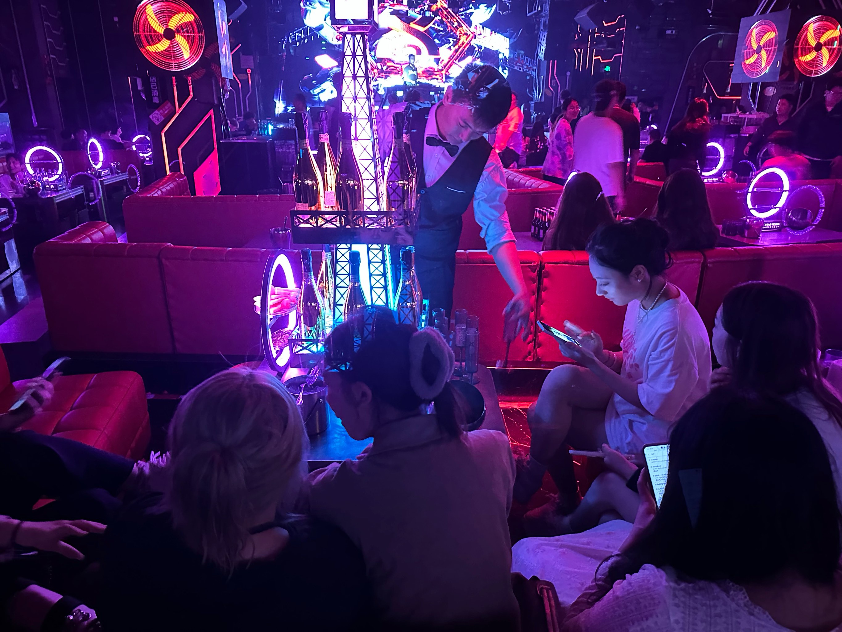 西安商务ktv有没有？-蓝田县ktv预订